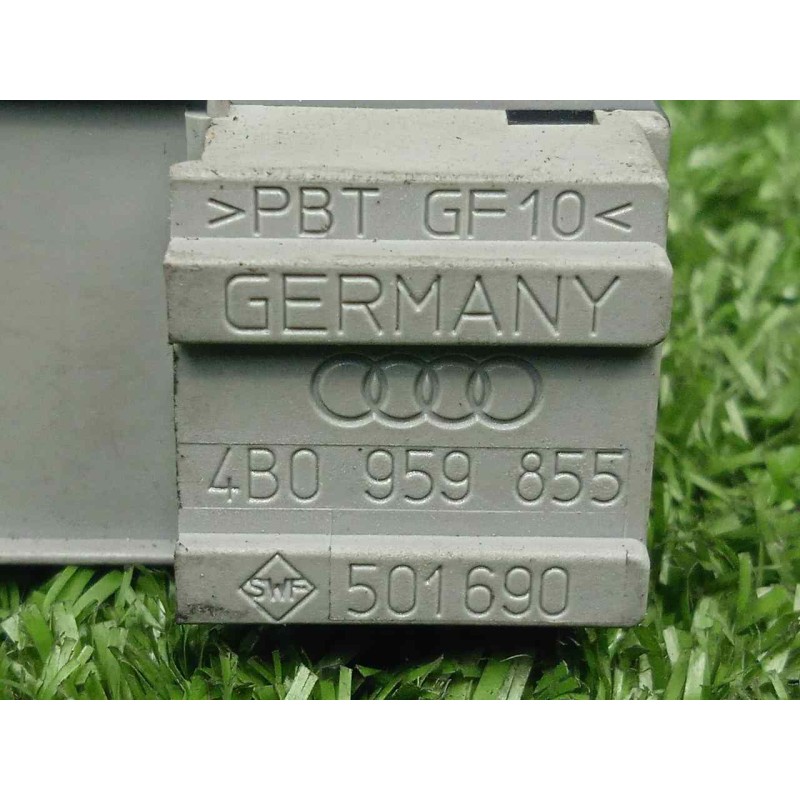 Recambio de mando elevalunas delantero derecho para audi a6 berlina (4b2) 2.4 v6 30v referencia OEM IAM 4B0959855  