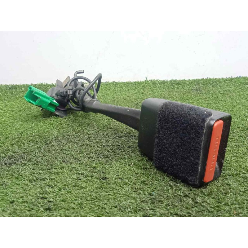 Recambio de enganche cinturon delantero izquierdo para land rover evoque 2.2 td4 cat referencia OEM IAM BJ3261208BC8PVJ-62152350