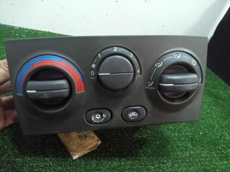 Recambio de mando calefaccion / aire acondicionado para fiat punto berl. (176) referencia OEM IAM 100140600  100140600