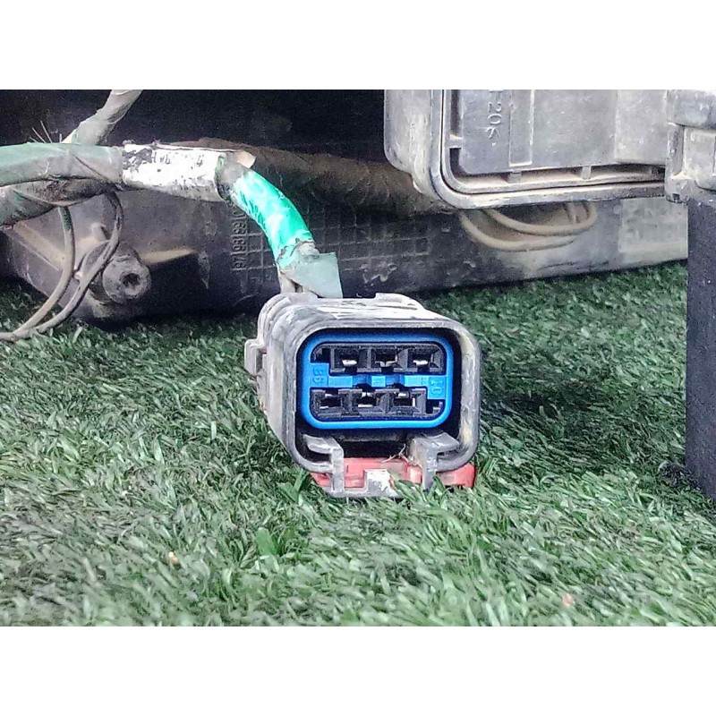 Recambio de faro derecho para jeep gr.cherokee (wj/wg) 3.1 td cat referencia OEM IAM SINREFERENCIA FONDO.CROMADO 