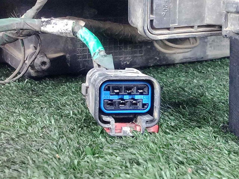 Recambio de faro derecho para jeep gr.cherokee (wj/wg) 3.1 td cat referencia OEM IAM SINREFERENCIA FONDO.CROMADO 