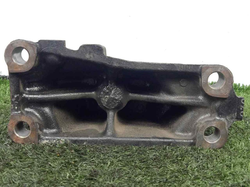 Recambio de soporte cambio para hyundai i40 cw 1.7 crdi cat referencia OEM IAM 431203D030  