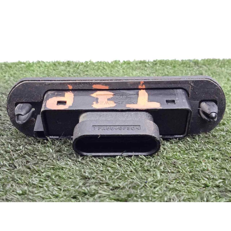 Recambio de interruptor para iveco daily furgón 2.3 diesel referencia OEM IAM 69500120 CONECTOR 