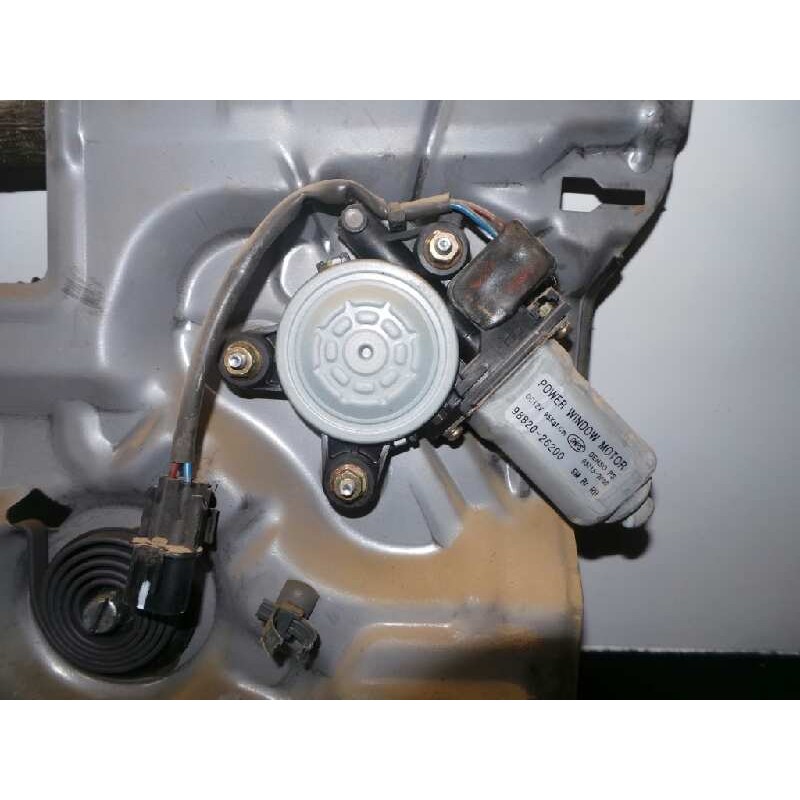 Recambio de elevalunas trasero derecho para hyundai santa fe (sm) 2.4 cat referencia OEM IAM 8348026030-9882026200  