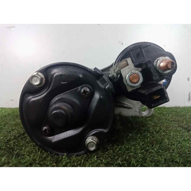 Recambio de motor arranque para volkswagen polo (9n1) 1.2 12v referencia OEM IAM 6010138 10.DIENTES 