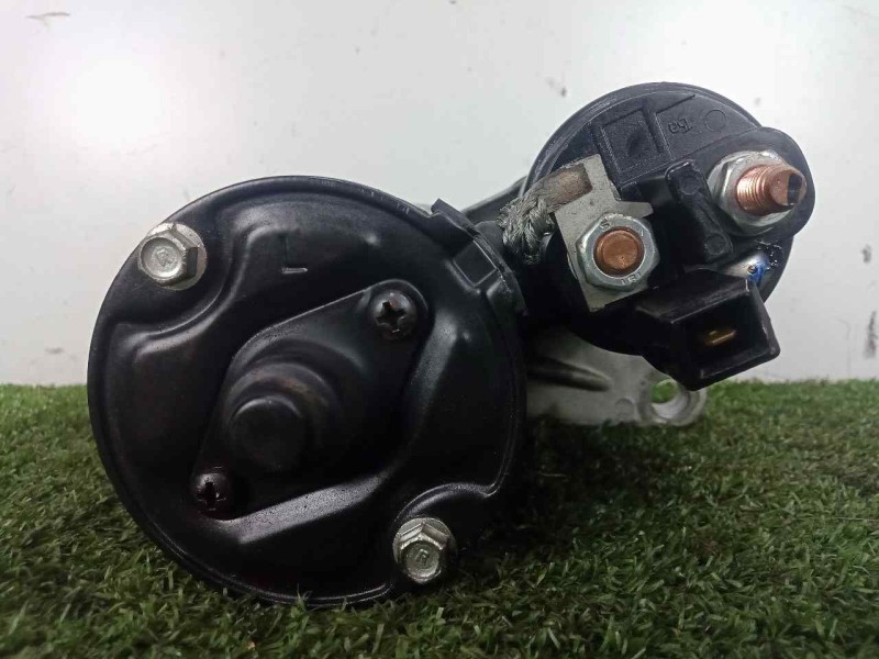 Recambio de motor arranque para volkswagen polo (9n1) 1.2 12v referencia OEM IAM 6010138 10.DIENTES 