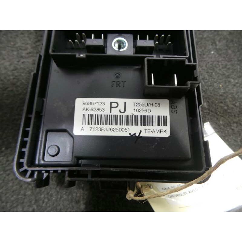 Recambio de caja reles / fusibles para chevrolet aveo 1.4 cat referencia OEM IAM 96867123PJ-AK62853-A7123PJJ6250051-10256D  TYCO