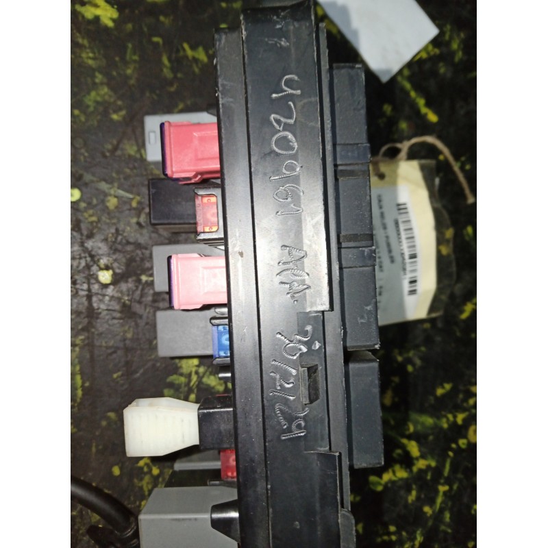 Recambio de caja reles / fusibles para chevrolet aveo 1.4 cat referencia OEM IAM 96867123PJ-AK62853-A7123PJJ6250051-10256D  TYCO
