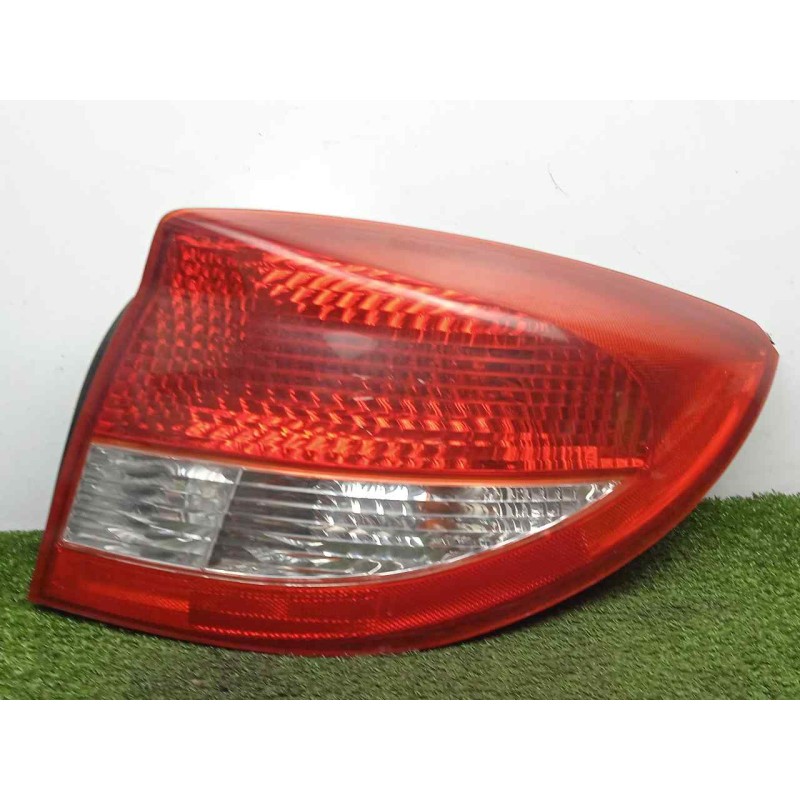 Recambio de piloto trasero derecho para kia rio 1.3 cat referencia OEM IAM  02-05 