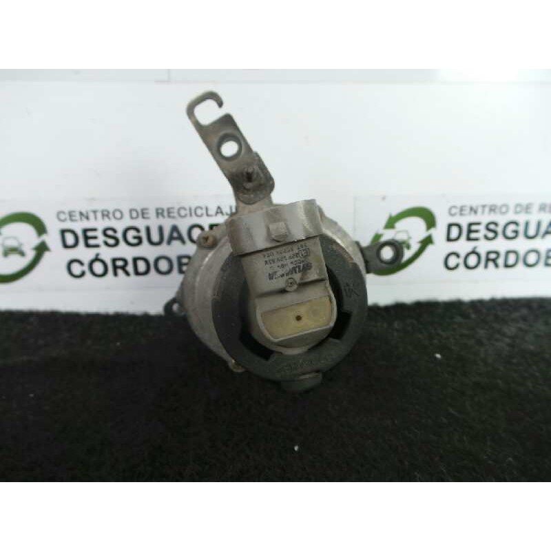 Recambio de faro antiniebla derecho para hyundai elantra (xd) 2.0 crdi cat referencia OEM IAM  04-07 