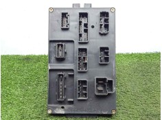 Recambio de caja reles / fusibles para iveco eurocargo (02 - 08) 5.9 d - 100 e 18 referencia OEM IAM SINREFERENCIA   2