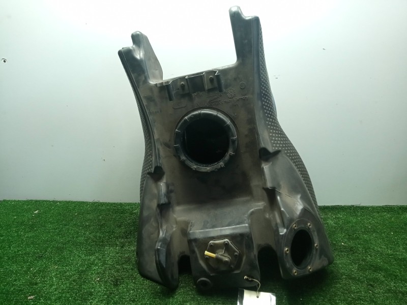 Recambio de deposito combustible para bmw f 650 referencia OEM IAM 16112346380-TU19641198 R13 - 00-06 BAJO EL ASIENTO