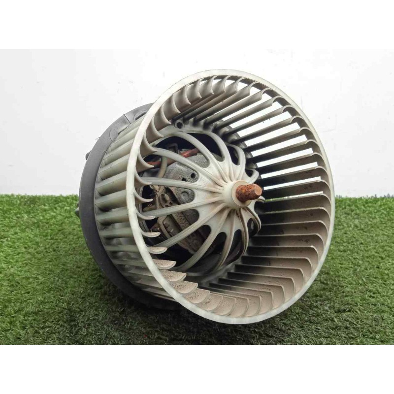 Recambio de motor calefaccion para land rover evoque 2.2 td4 cat referencia OEM IAM 6G9N18D413BA Ø DIAMETRO: 135MM 