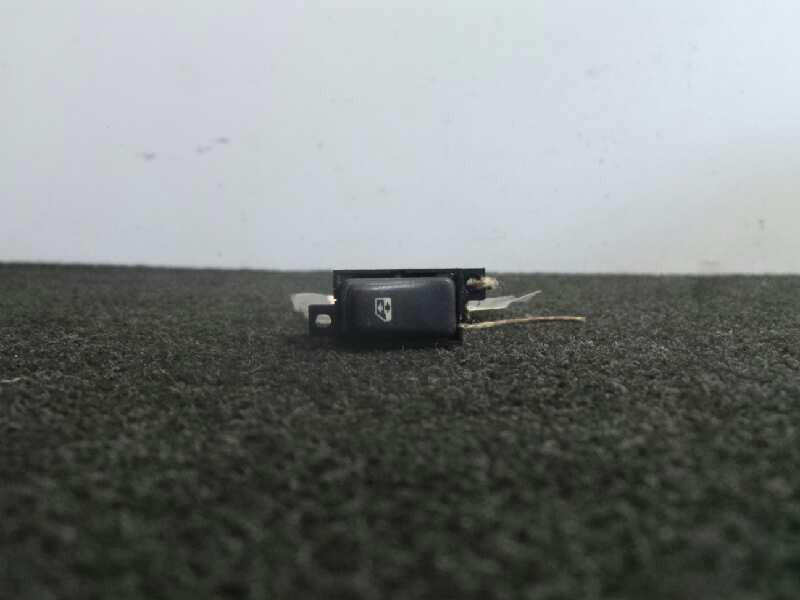 Recambio de mando elevalunas delantero derecho para renault safrane (b54) 2.0 16v referencia OEM IAM  PUERTA IZQUIERDA 