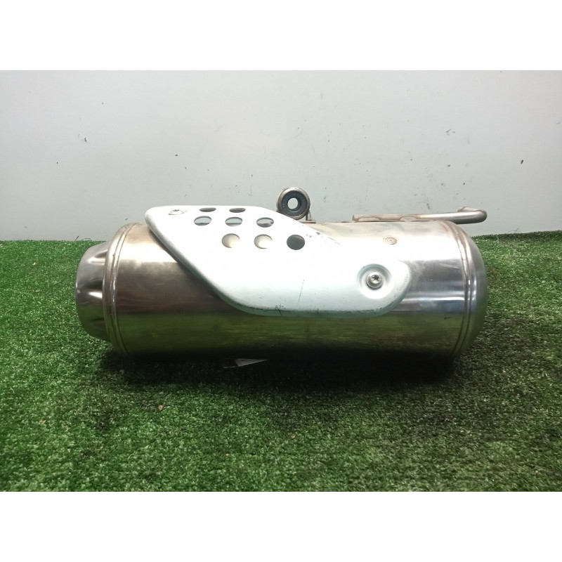 Recambio de silenciador trasero para bmw f 650 referencia OEM IAM 18122345850 R13-00-06 DERECHO