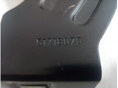 Recambio de faro antiniebla derecho para fiat punto berlina (188) 1.2 16v cat referencia OEM IAM 51718069 03/05 - SIN USO  2