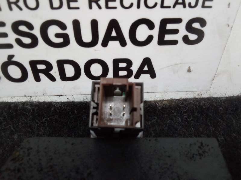 Recambio de warning para peugeot 207 1.6 hdi referencia OEM IAM 96472122KR 4.PINES 