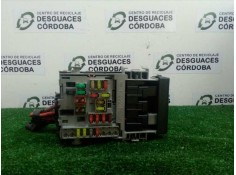 Recambio de caja reles / fusibles para opel insignia berlina 2.0 cdti referencia OEM IAM 13222786  
