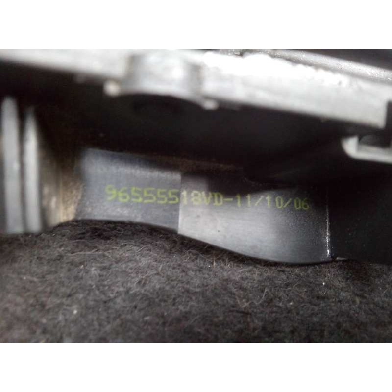 Recambio de maneta interior delantera izquierda para peugeot 207 1.6 hdi referencia OEM IAM 96555518VD CROMADA 