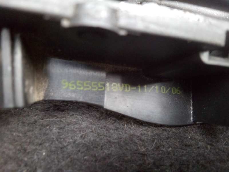 Recambio de maneta interior delantera izquierda para peugeot 207 1.6 hdi referencia OEM IAM 96555518VD CROMADA 