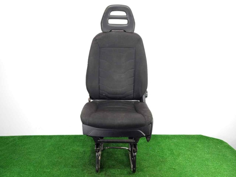 Recambio de asiento delantero izquierdo para iveco daily furgón 2.3 diesel cat referencia OEM IAM SINREFERENCIA TELA 14-19