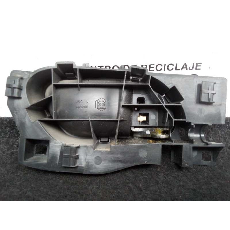 Recambio de maneta interior trasera izquierda para peugeot 207 1.6 hdi referencia OEM IAM 96555518VD CROMADA 