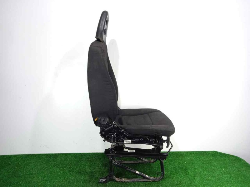 Recambio de asiento delantero izquierdo para iveco daily furgón 2.3 diesel cat referencia OEM IAM SINREFERENCIA TELA 14-19