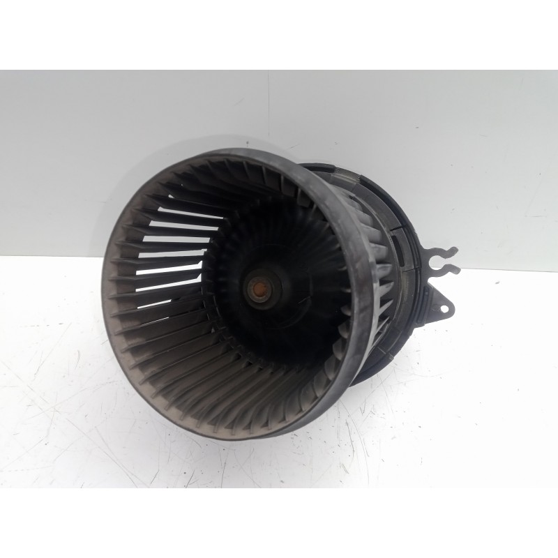 Recambio de motor calefaccion para renault clio iv 1.2 16v referencia OEM IAM 5P3730000 2.PINES 