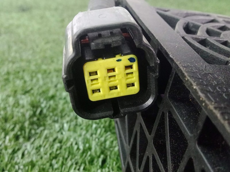 Recambio de pedal acelerador para hyundai accent (mc) 1.5 crdi cat referencia OEM IAM 327271G800  