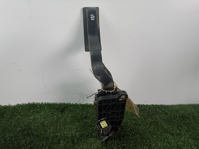 Recambio de pedal acelerador para hyundai accent (mc) 1.5 crdi cat referencia OEM IAM 327271G800  