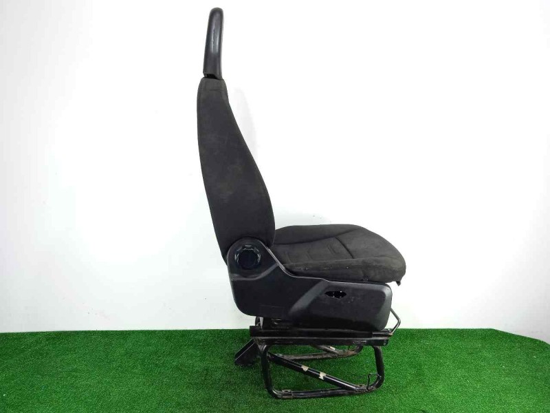 Recambio de asiento delantero derecho para iveco daily furgón 2.3 diesel cat referencia OEM IAM SINREFERENCIA TELA 14-19