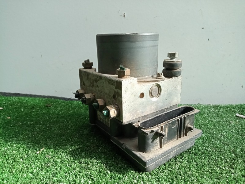 Recambio de abs para renault clio ii fase i (b/cbo) 1.2 referencia OEM IAM 0265231333-8200229137-0265800316  