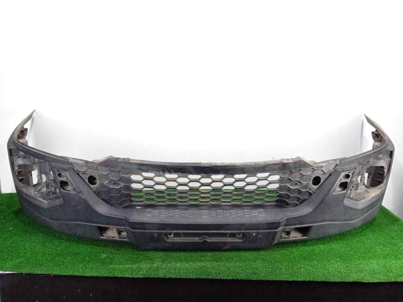 Recambio de paragolpes delantero para iveco daily furgón 2.3 diesel cat referencia OEM IAM 5801529745 14-19 
