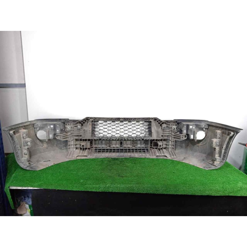 Recambio de paragolpes delantero para iveco daily furgón 2.3 diesel cat referencia OEM IAM 5801529745 14-19 