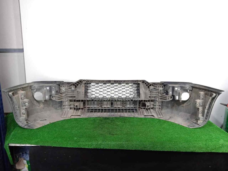 Recambio de paragolpes delantero para iveco daily furgón 2.3 diesel cat referencia OEM IAM 5801529745 14-19 