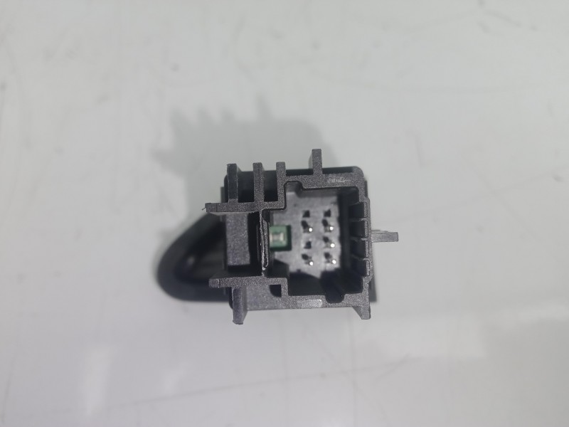 Recambio de warning para renault clio iv 1.2 16v referencia OEM IAM 252907372R 5.PINES 