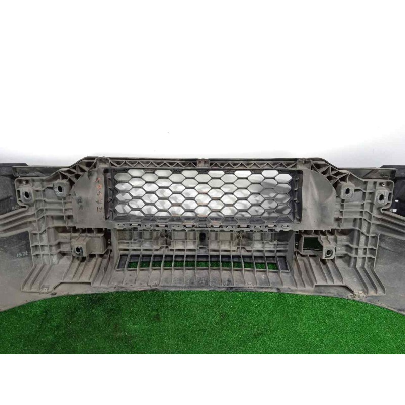 Recambio de paragolpes delantero para iveco daily furgón 2.3 diesel cat referencia OEM IAM 5801529745 14-19 