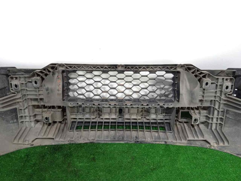 Recambio de paragolpes delantero para iveco daily furgón 2.3 diesel cat referencia OEM IAM 5801529745 14-19 