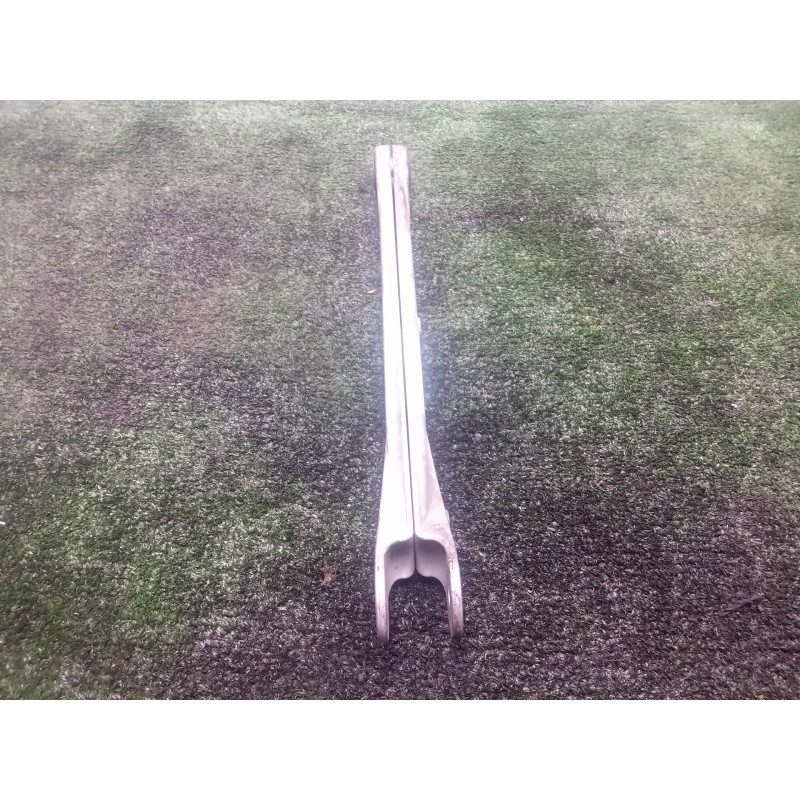 Recambio de tirante trasero derecho para bmw r 1200 rt/st referencia OEM IAM 33177672457  K26 - 05-10