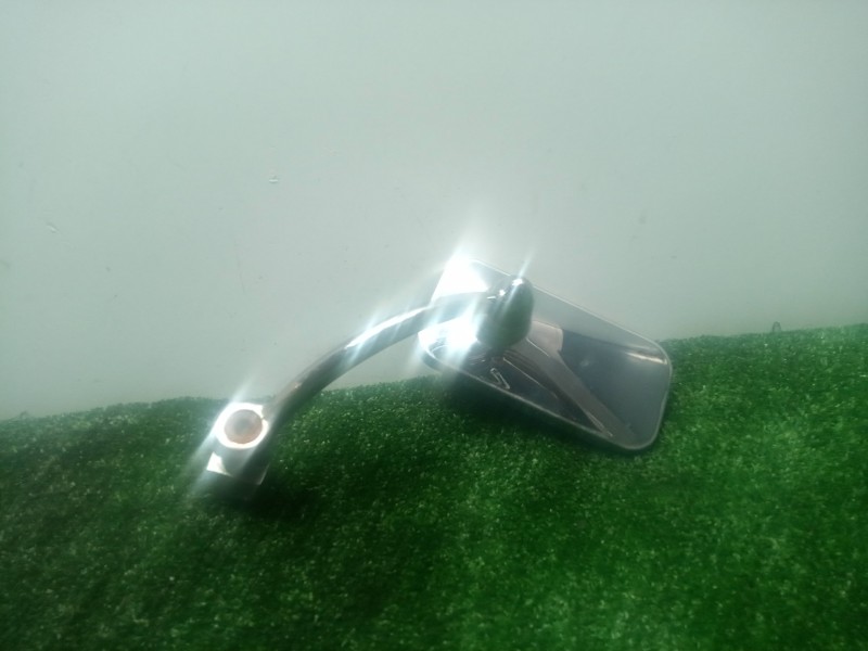 Recambio de retrovisor derecho para yamaha 250 special referencia OEM IAM  NO ES ORIGINAL 
