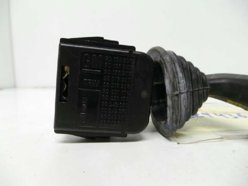 Recambio de mando limpia para opel corsa b referencia OEM IAM 90124931-90213327-90213328-90221175-90221176-90243252  