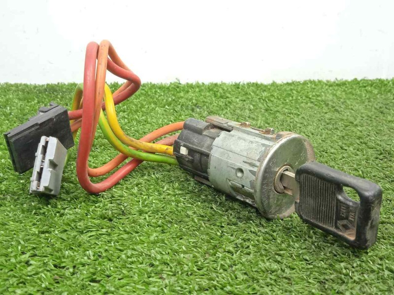 Recambio de conmutador de arranque para renault rapid/express (f40) 1.4 referencia OEM IAM SINREFERENCIA 2.CONECTORES 