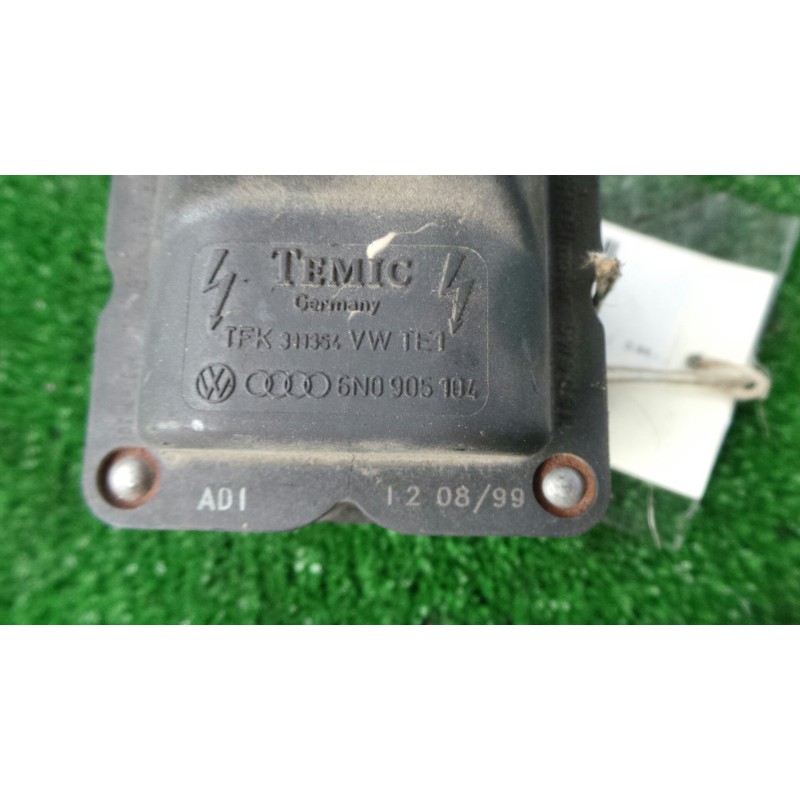 Recambio de bobina encendido para volkswagen polo berlina (6n1) 1.4 referencia OEM IAM 6N0905104 3.PINES 1.CONEXION
