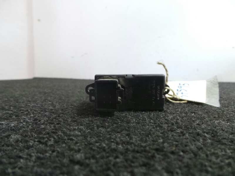 Recambio de mando elevalunas trasero izquierdo para daewoo nubira berlina 1.6 cat referencia OEM IAM   