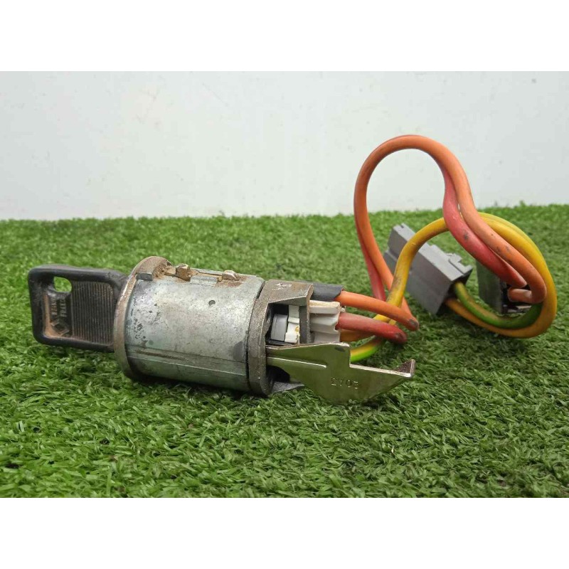 Recambio de conmutador de arranque para renault rapid/express (f40) 1.4 referencia OEM IAM SINREFERENCIA 2.CONECTORES 