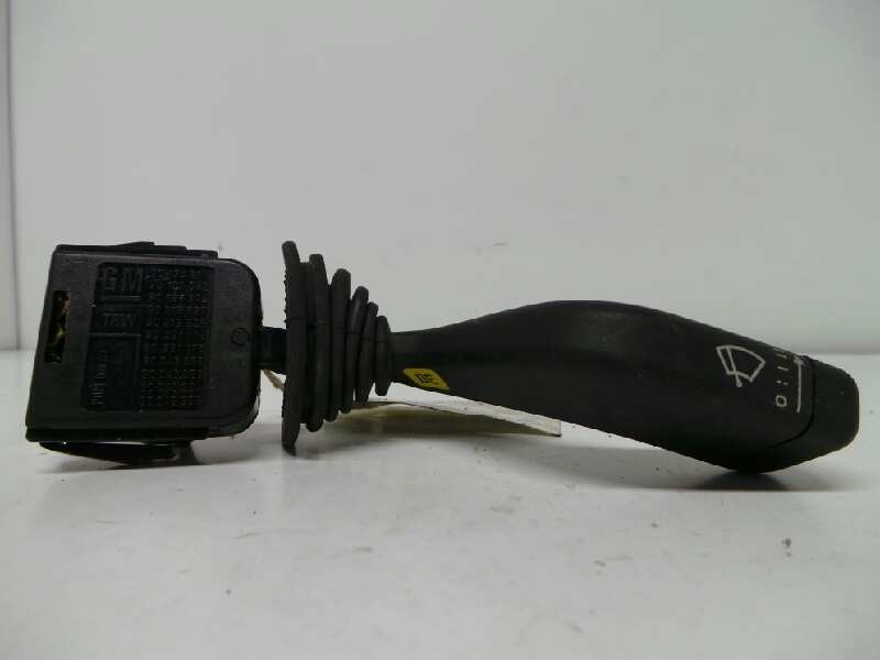 Recambio de mando limpia para opel corsa b referencia OEM IAM 90124931-90213327-90213328-90221175-90221176-90243252  