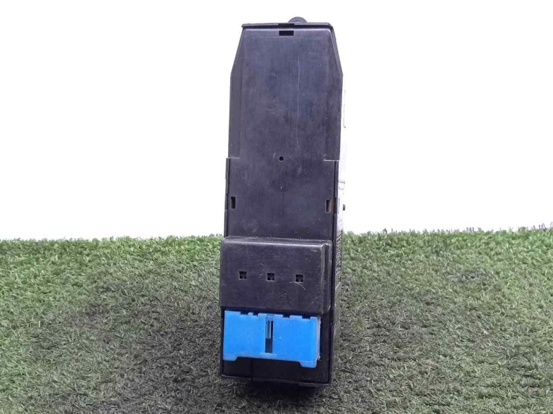 Recambio de mando elevalunas delantero izquierdo para daewoo leganza 2.0 cat referencia OEM IAM 621W01620 4.BOTONES 