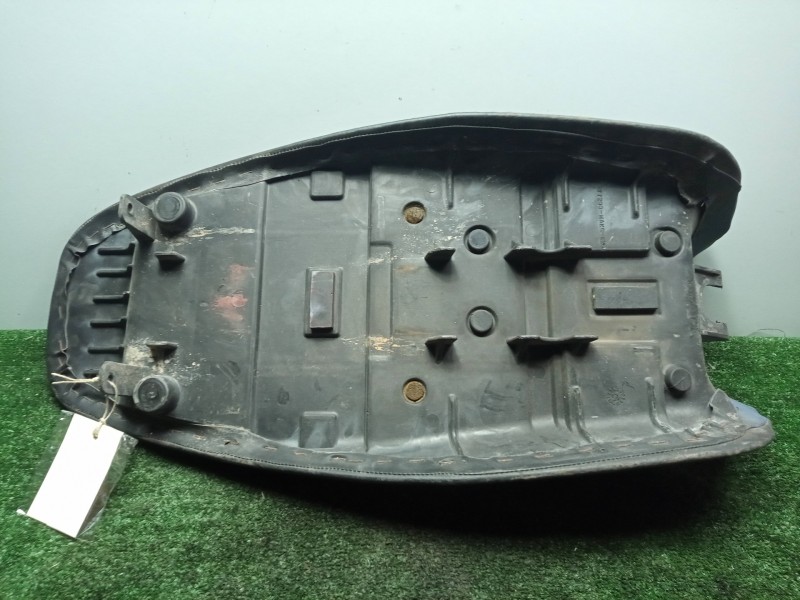 Recambio de asiento para honda fmx 650 (rd12) fx 650 vigor  (rd09) referencia OEM IAM SINREFERENCIA  