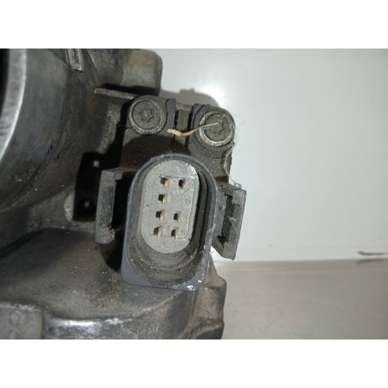 Recambio de caja mariposa para audi a4 berlina (b5) 1.8 20v turbo referencia OEM IAM 058133063C  