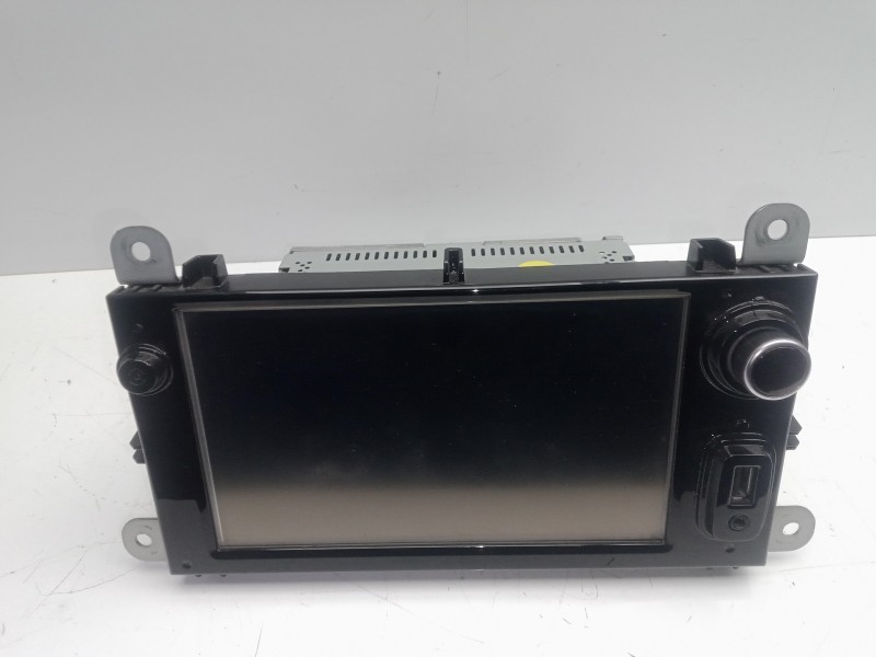 Recambio de sistema audio / radio cd para renault clio iv 1.2 16v referencia OEM IAM 281155564R  